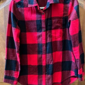 Old Navy size small flannel style button down shirt